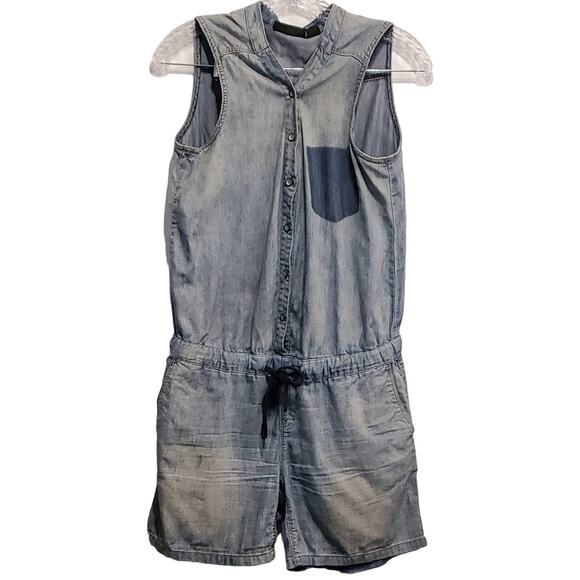 DKNY Denim Style Romper One Piece Light Washed Jumpsuit Size 2 - Picture 1 of 8